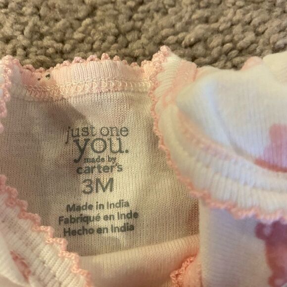 2 Carters 3-6 months outfit includes 2 onesie and 2 pants NWOT pink white gray - Picture 5 of 5